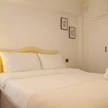 Cozy And Central Near Historical Lift And Shore In Konak, Izmir